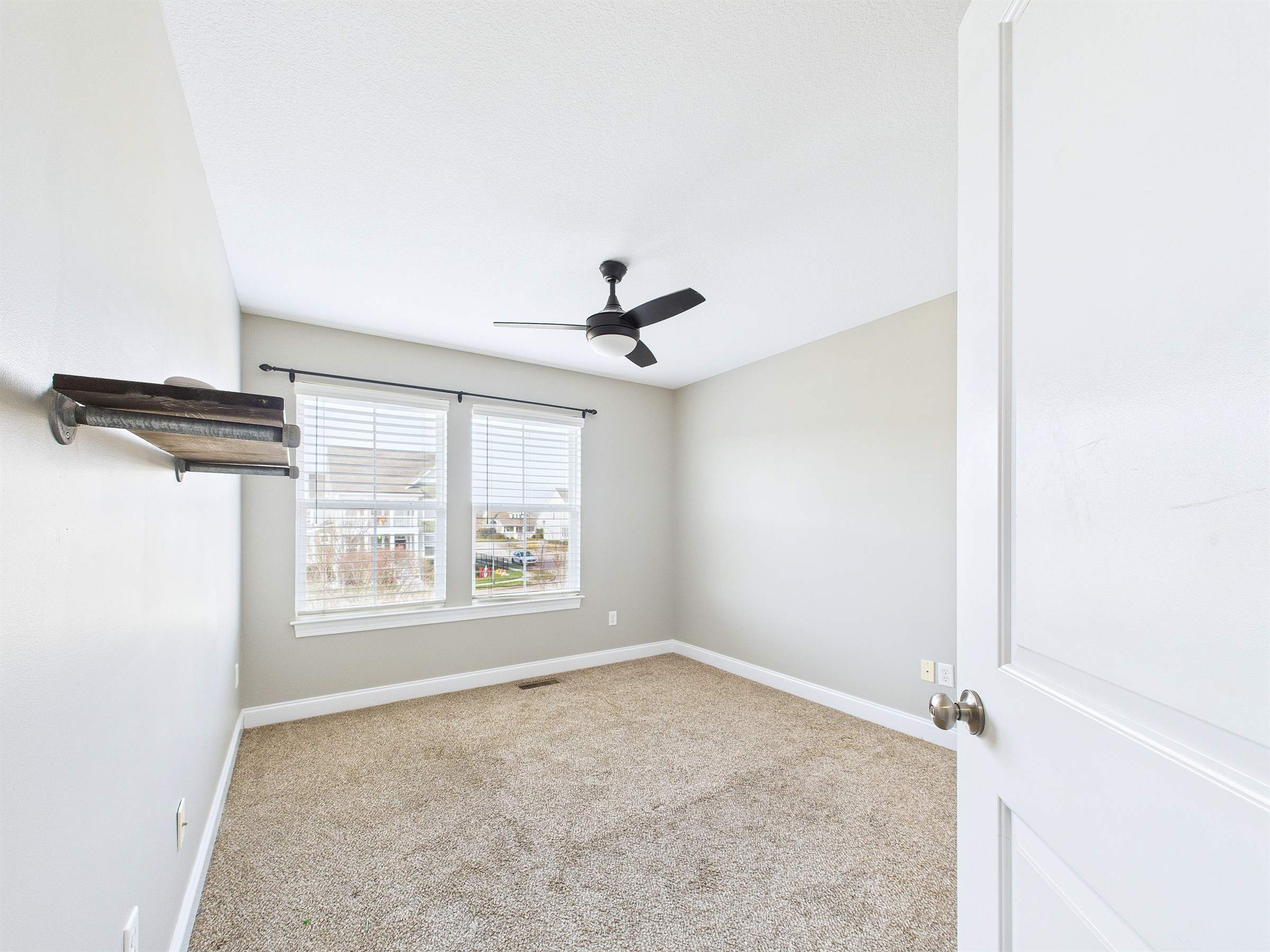 603 Mill Creek PKWY, Chesapeake, VA 23323