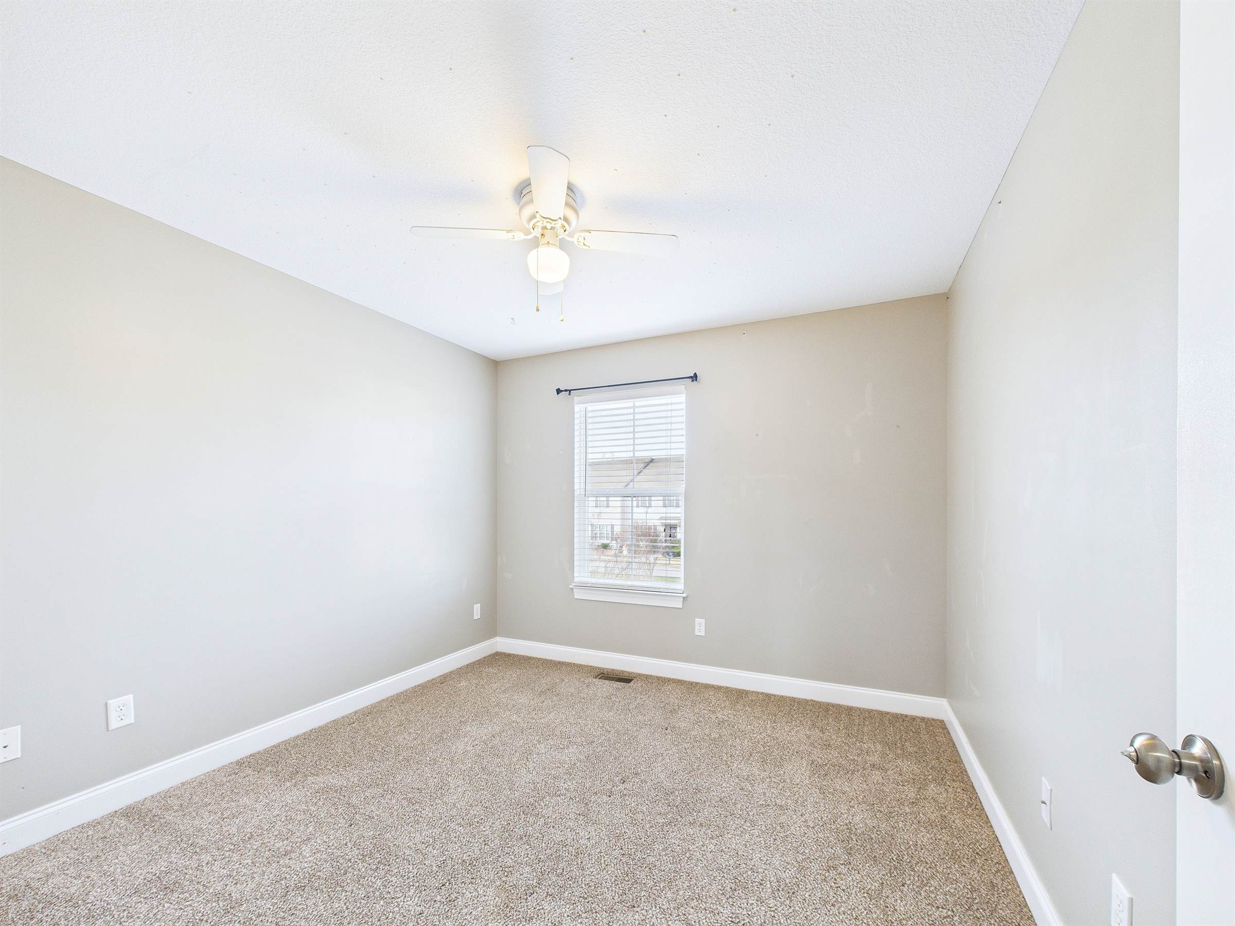 603 Mill Creek PKWY, Chesapeake, VA 23323