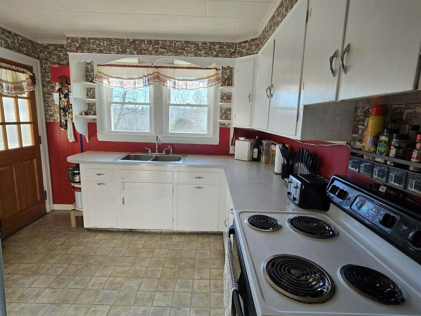 1180 West Main Street, Dover-Foxcroft, ME 04426