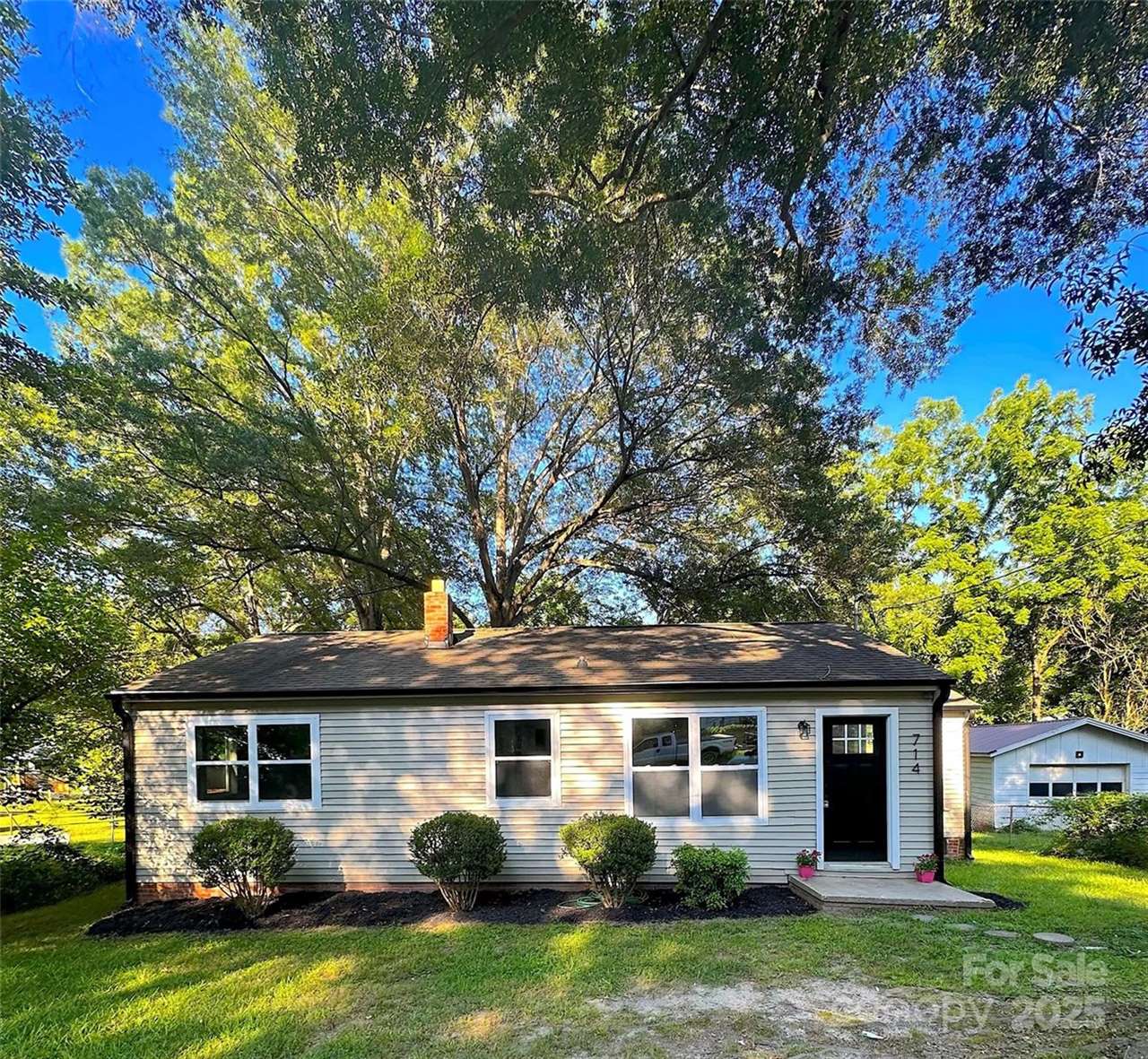 714 Apple Blossom Circle, Gastonia, NC 28052