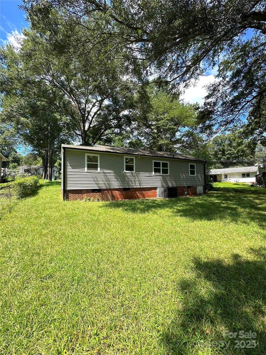 714 Apple Blossom Circle, Gastonia, NC 28052