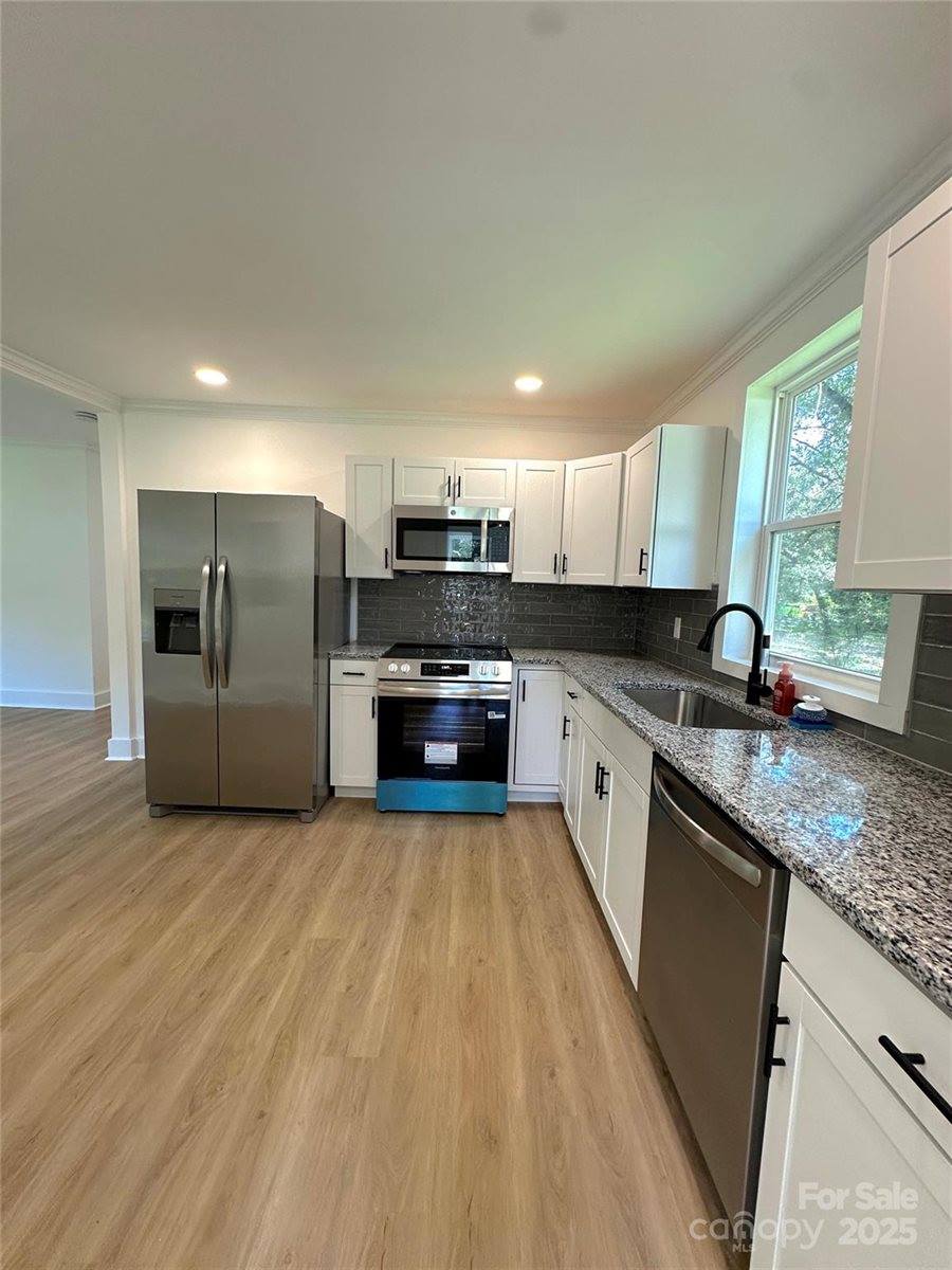 714 Apple Blossom Circle, Gastonia, NC 28052