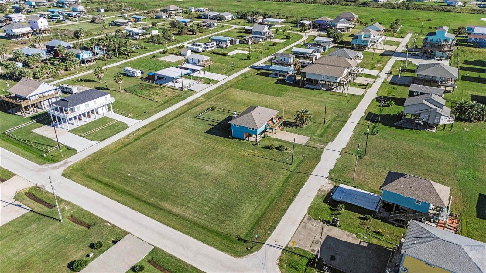 0 Mae Cir Circle South, Crystal Beach, TX 77650