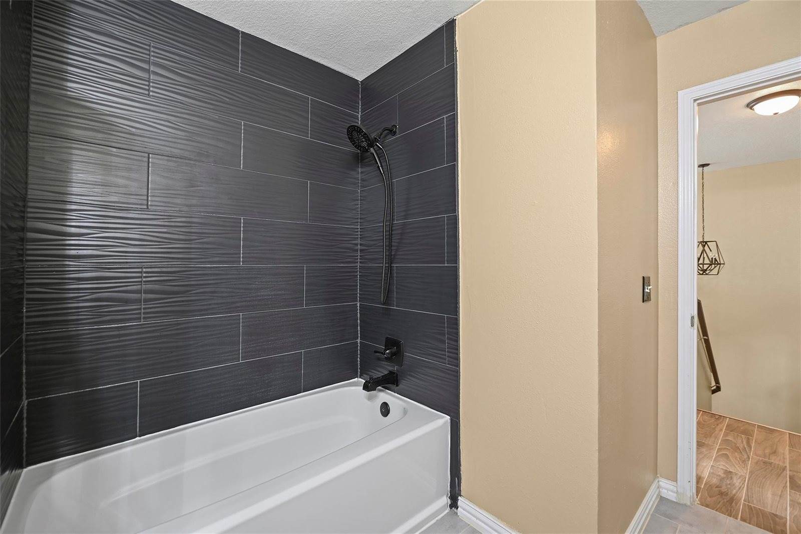 9706 Coyote Creek Drive, Houston, TX 77095