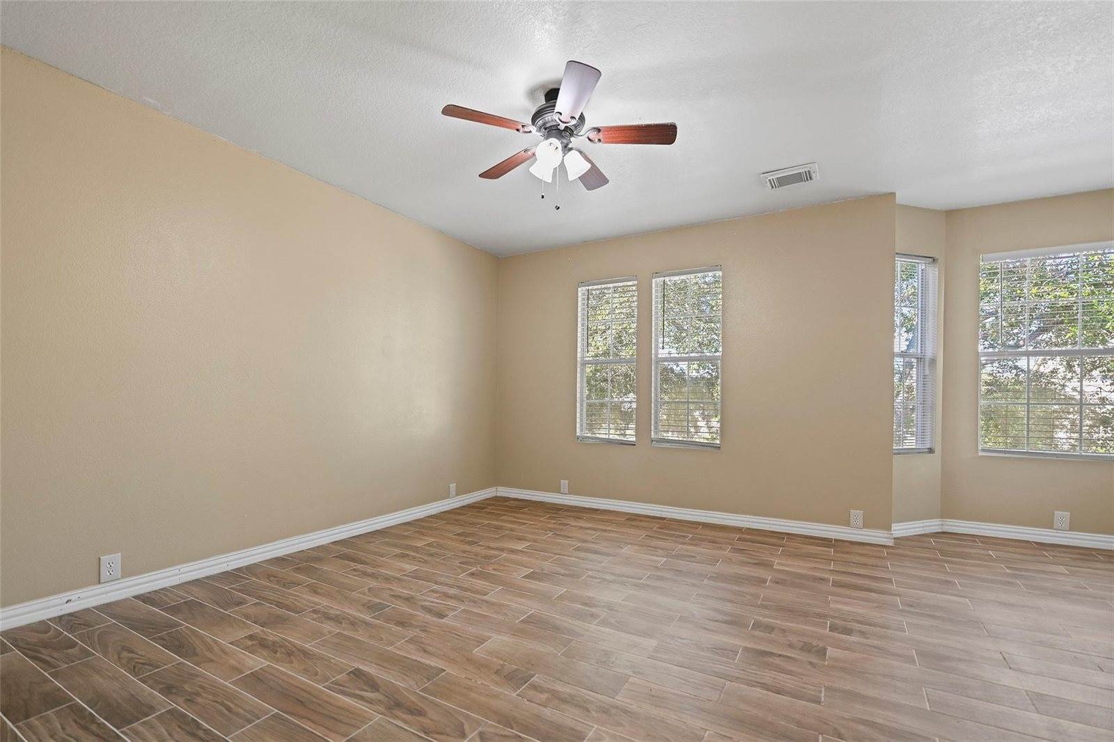 9706 Coyote Creek Drive, Houston, TX 77095