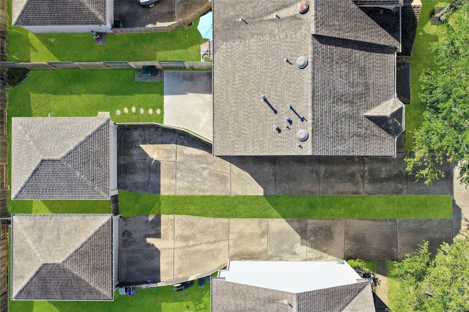 9706 Coyote Creek Drive, Houston, TX 77095