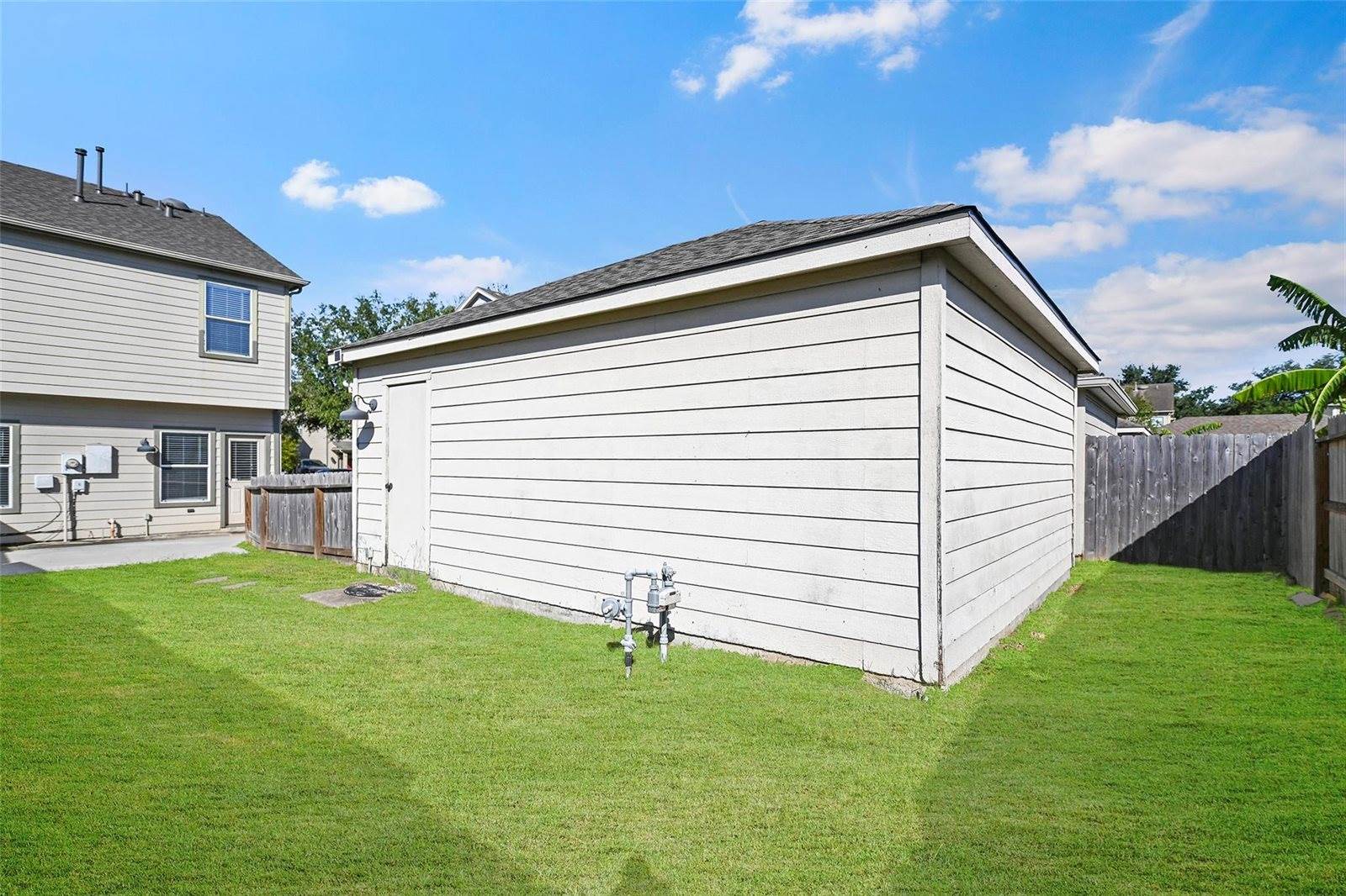 9706 Coyote Creek Drive, Houston, TX 77095