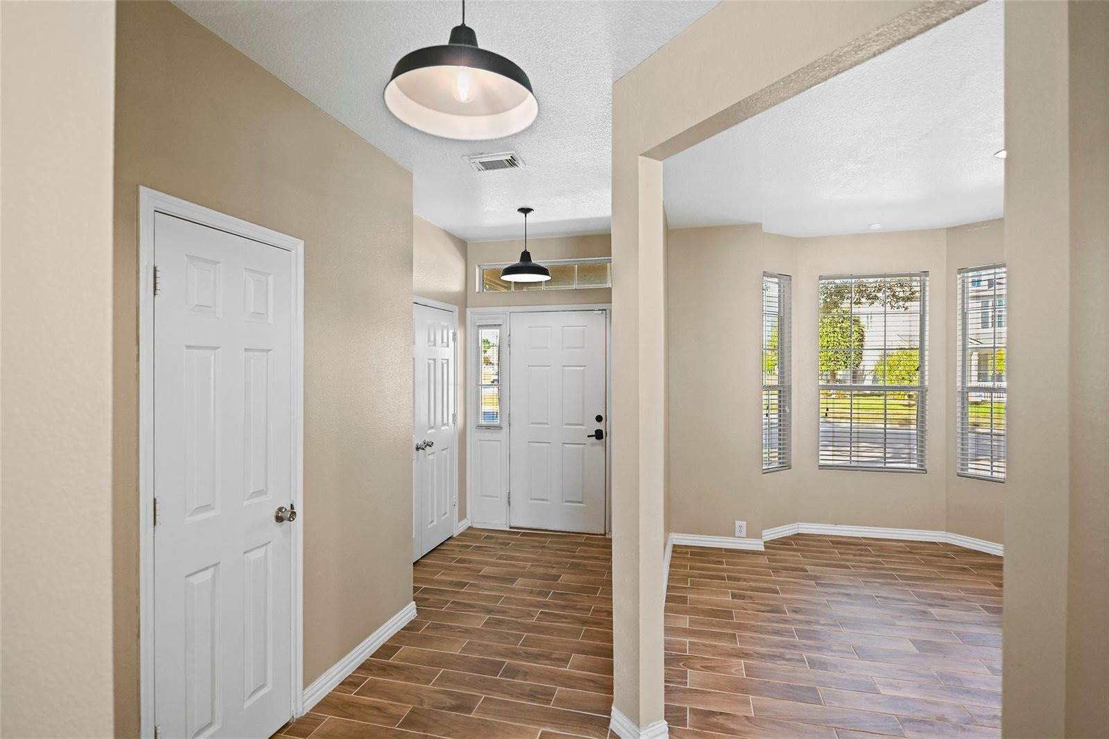 9706 Coyote Creek Drive, Houston, TX 77095