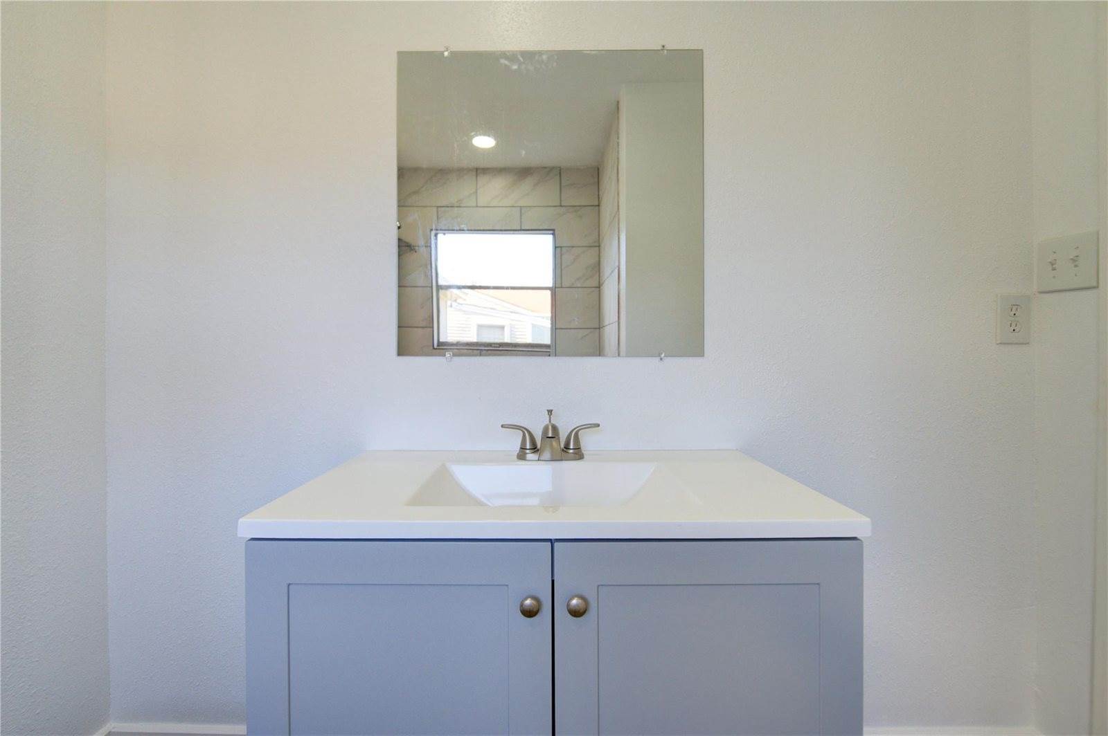 3020 2nd Avenue North, Texas City, TX 77590