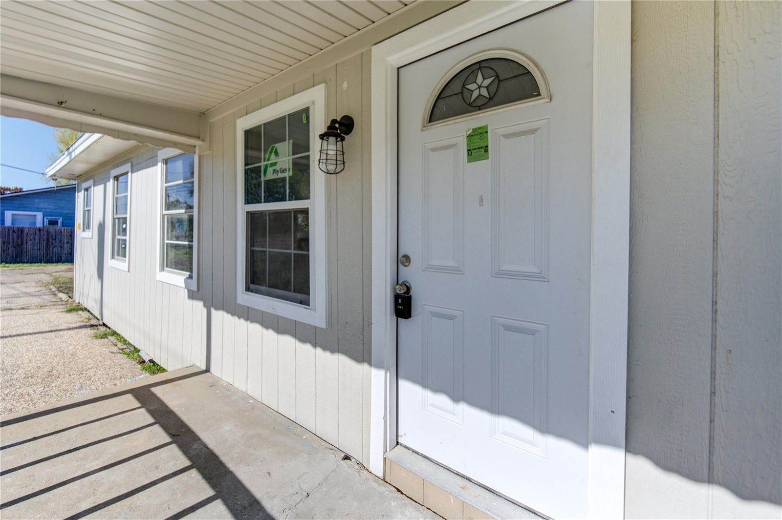 3020 2nd Avenue North, Texas City, TX 77590