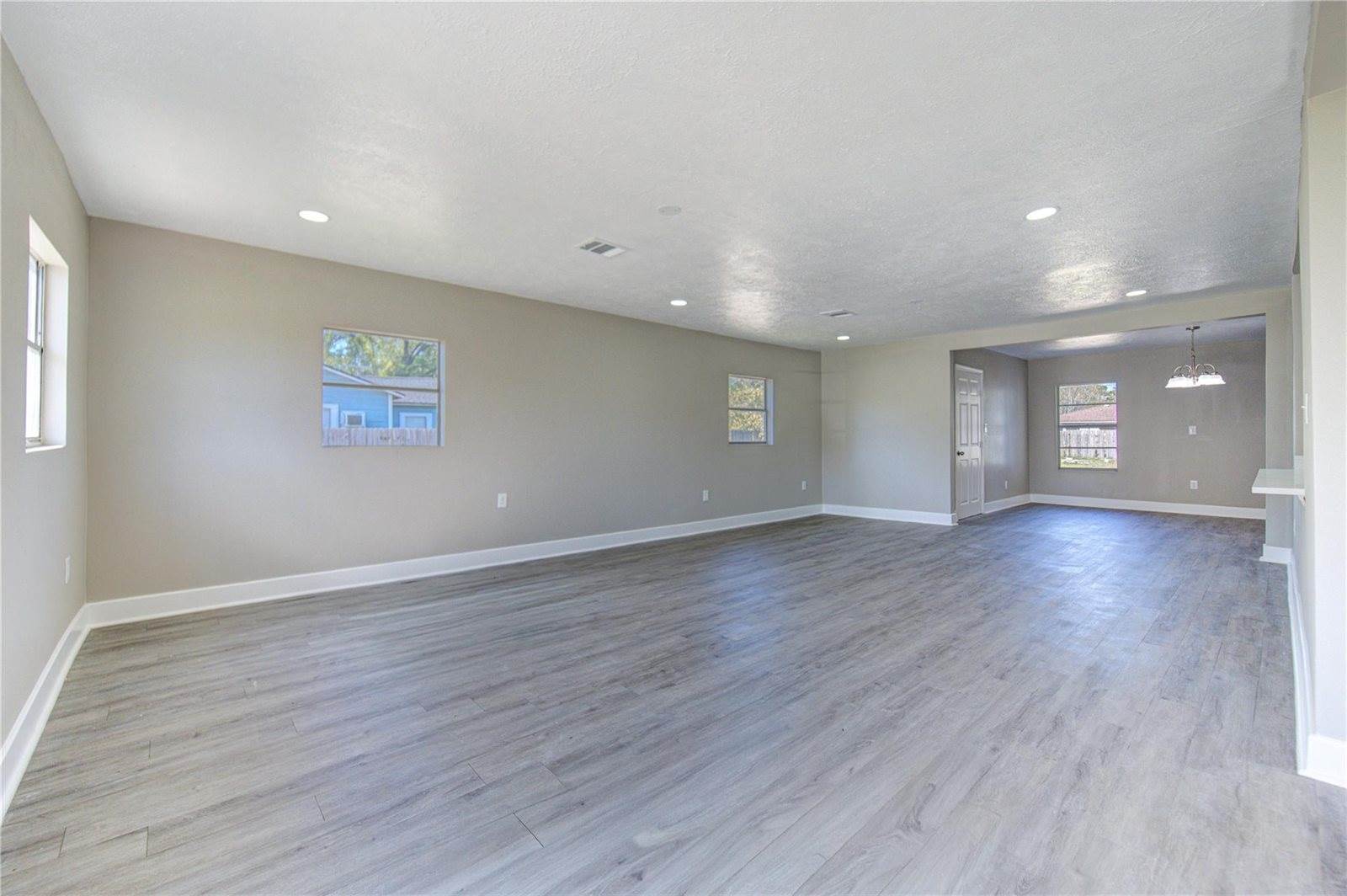 3020 2nd Avenue North, Texas City, TX 77590