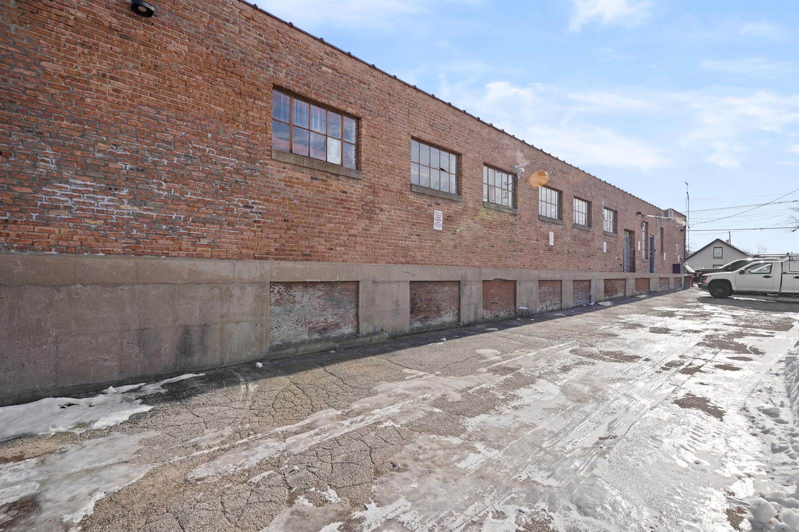 1430 9th St, Racine, WI 53403