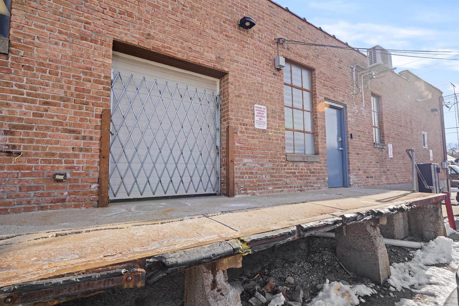 1430 9th St, Racine, WI 53403