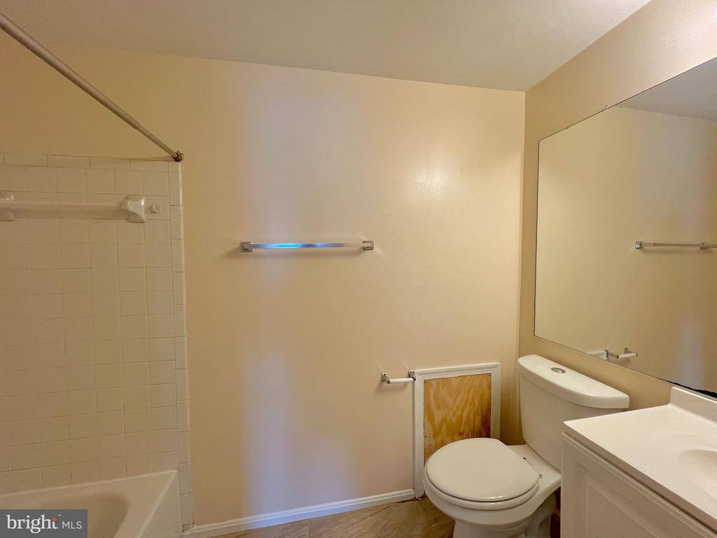 1707 Featherwood Street, Silver Spring, MD 20904