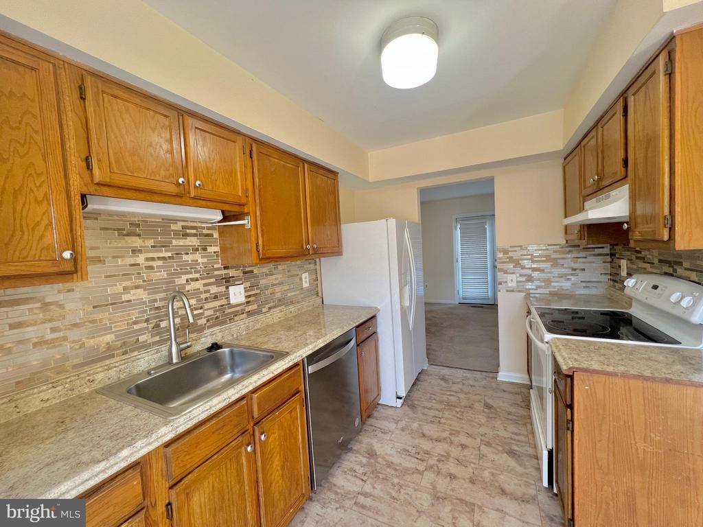 1707 Featherwood Street, Silver Spring, MD 20904