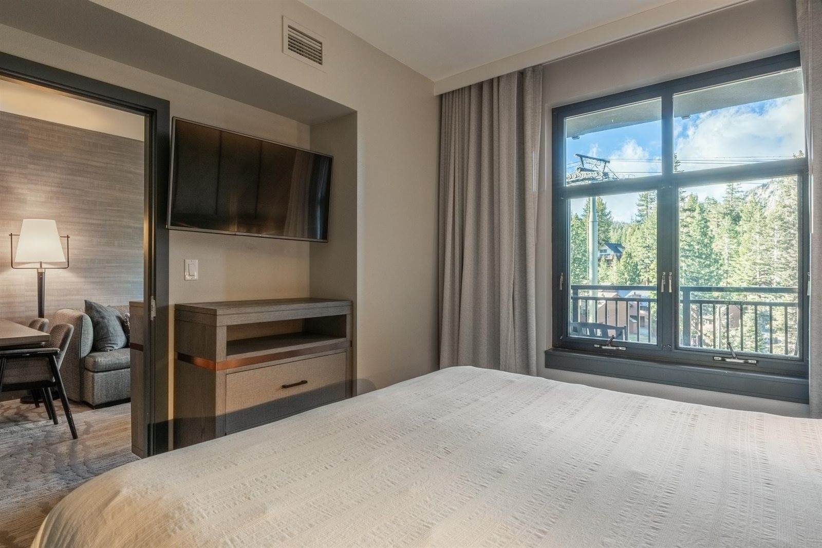 50 Hillside Drive #416, Mammoth Lakes, CA 93546