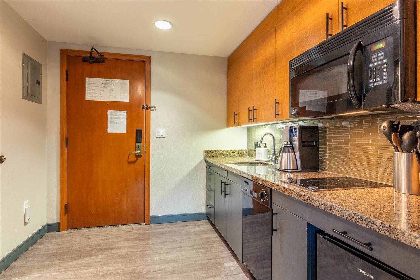 50 Hillside Drive #416, Mammoth Lakes, CA 93546