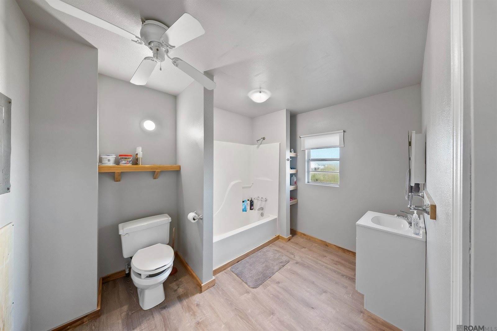 1008 Four Point Rd, Dulac, LA 70353