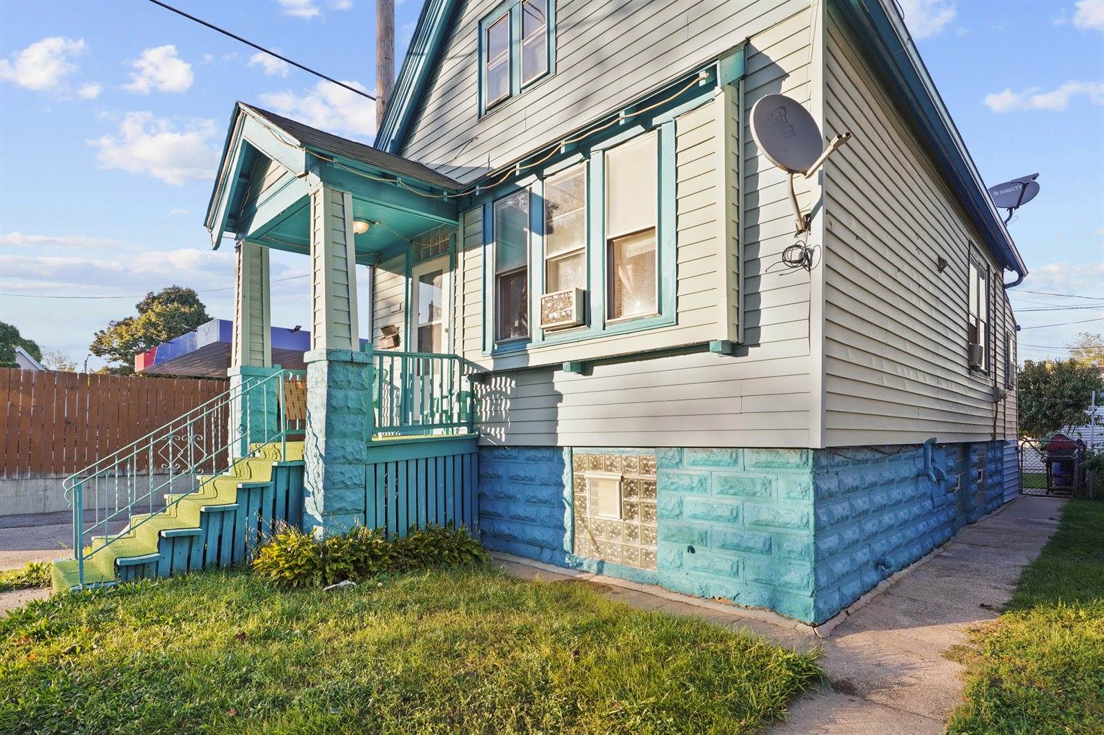 2116 West Burnham St, Milwaukee, WI 53204