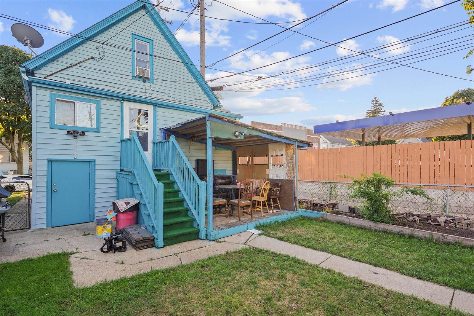 2116 West Burnham St, Milwaukee, WI 53204