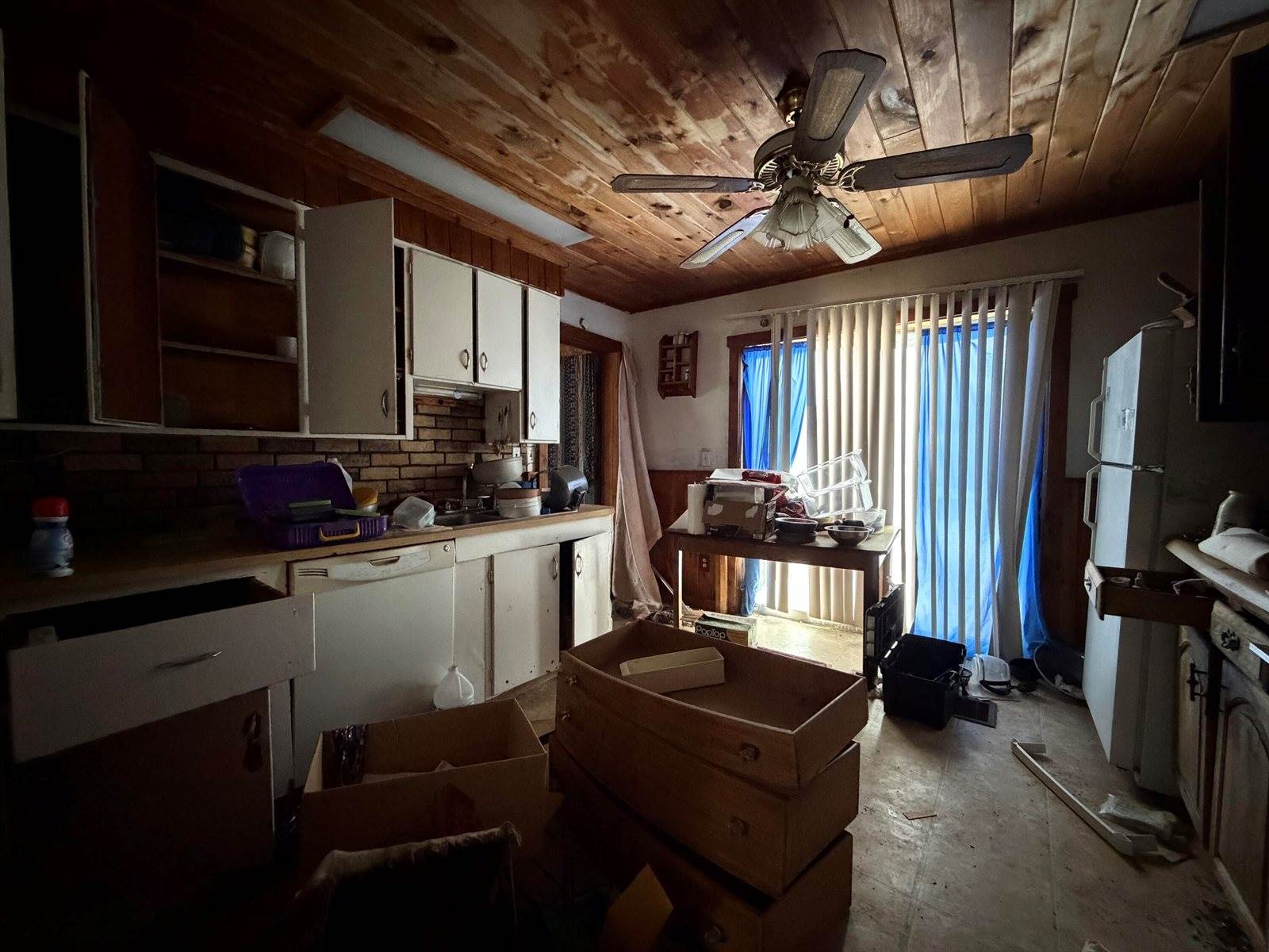 3 Hughes Road, Mapleton, ME 04757