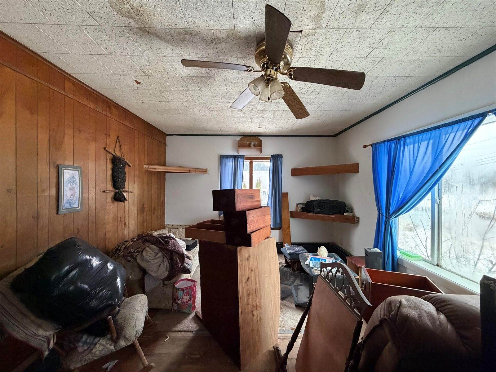 3 Hughes Road, Mapleton, ME 04757