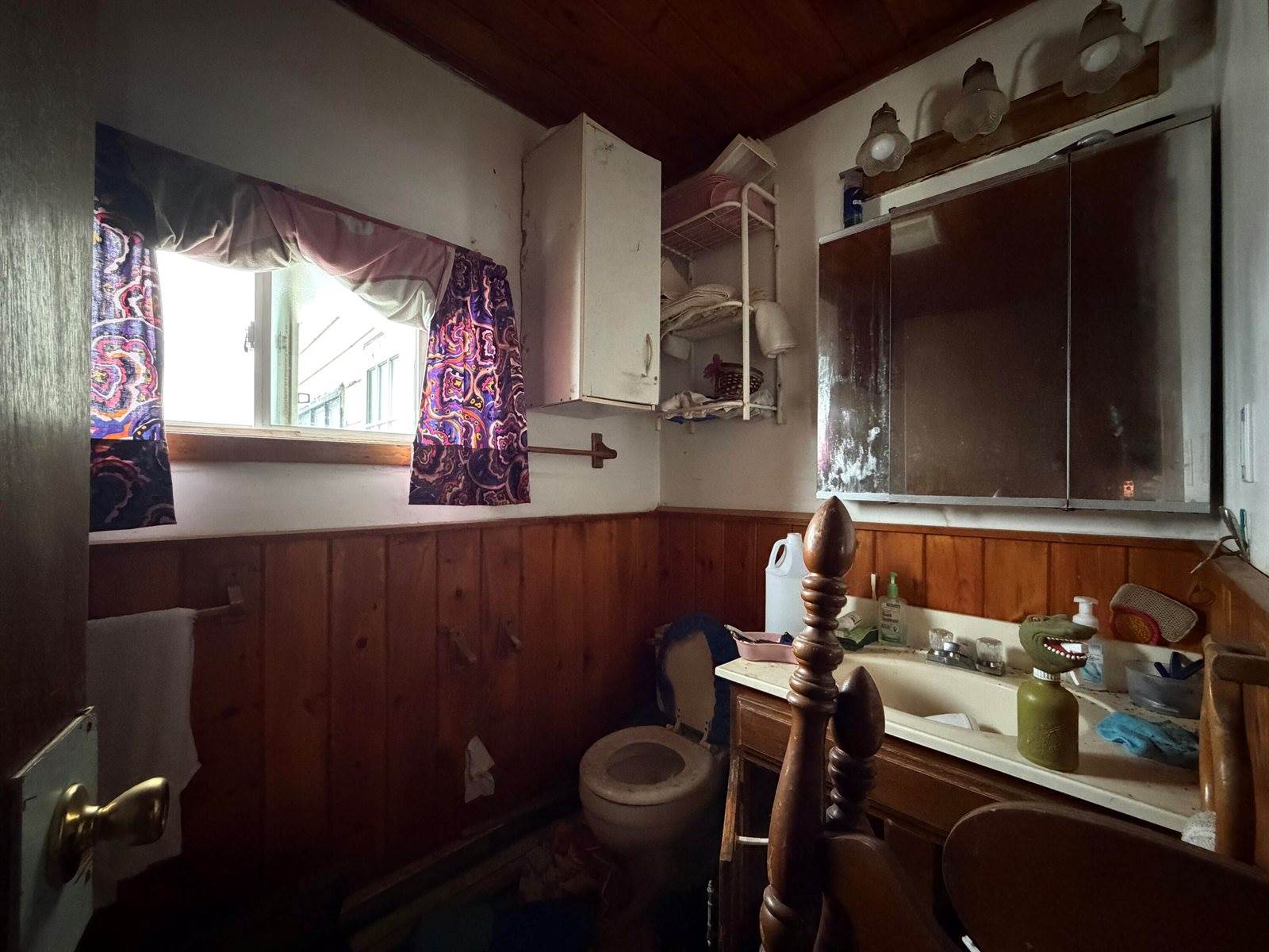 3 Hughes Road, Mapleton, ME 04757