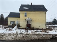 3 Hughes Road, Mapleton, ME 04757