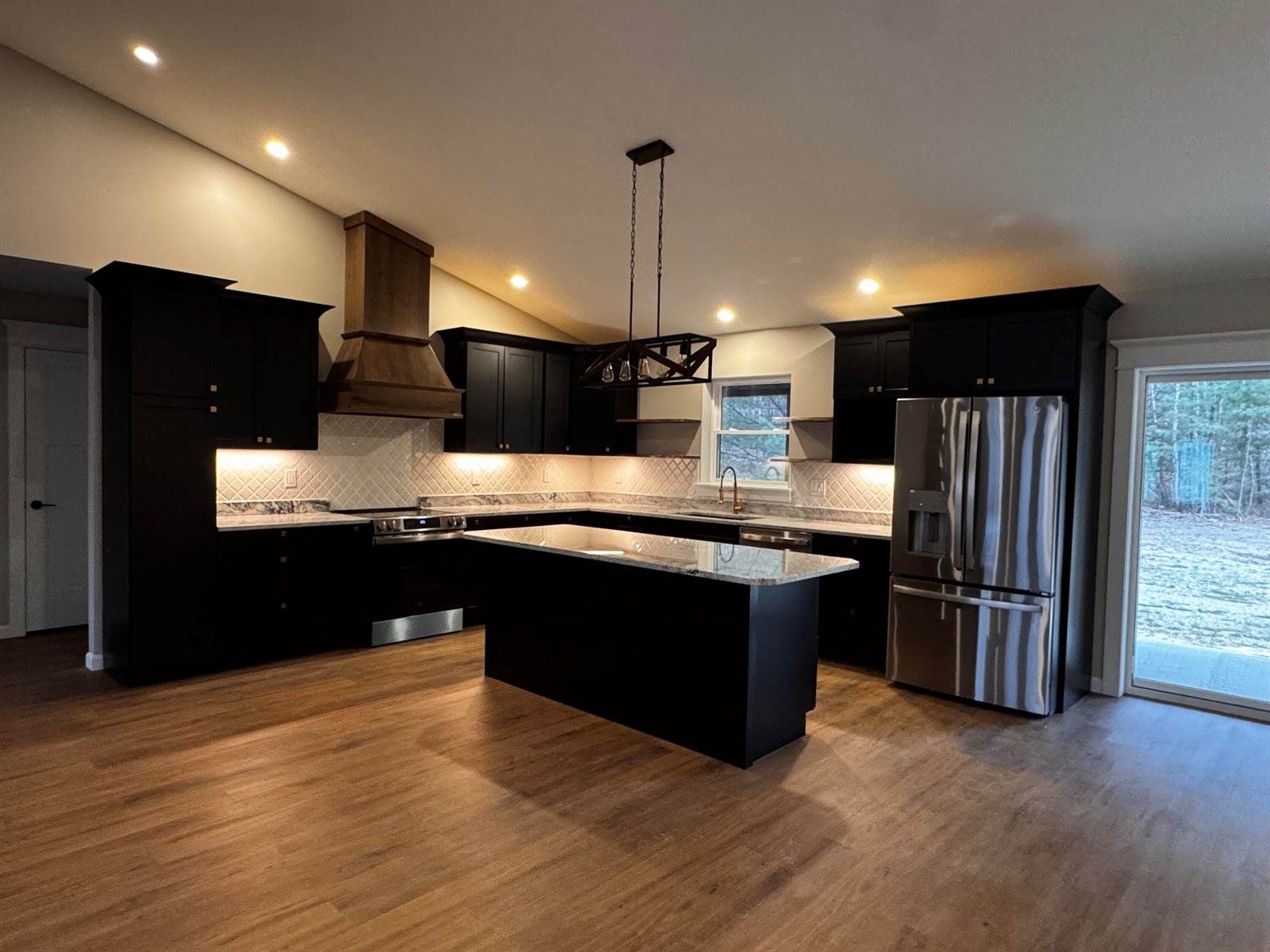 725 North Main Street, Brewer, ME 04412