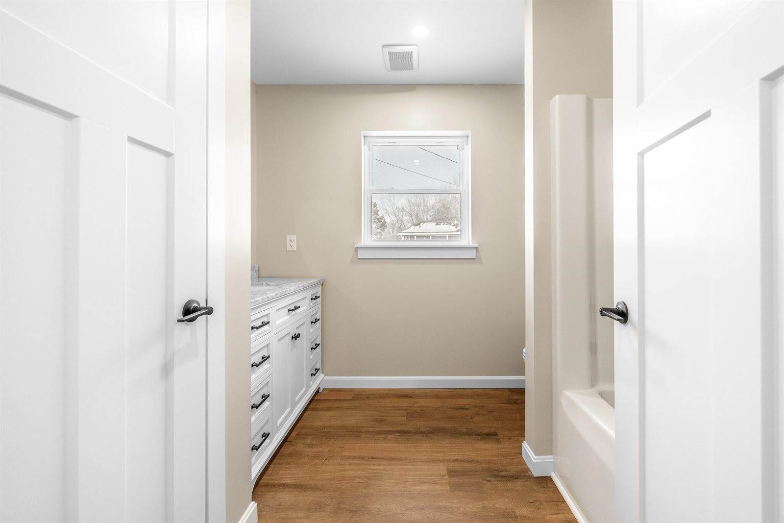 725 North Main Street, Brewer, ME 04412