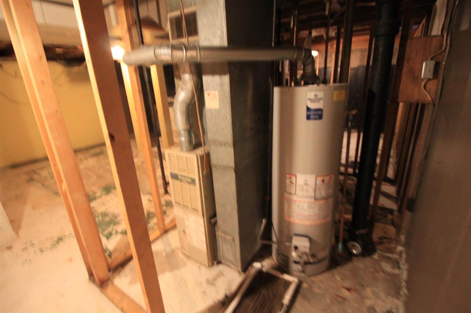 611 & 613 5th Ave SW, Minot, ND 58701