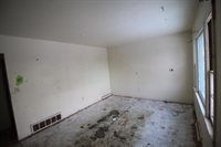 611 & 613 5th Ave SW, Minot, ND 58701