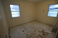 611 & 613 5th Ave SW, Minot, ND 58701