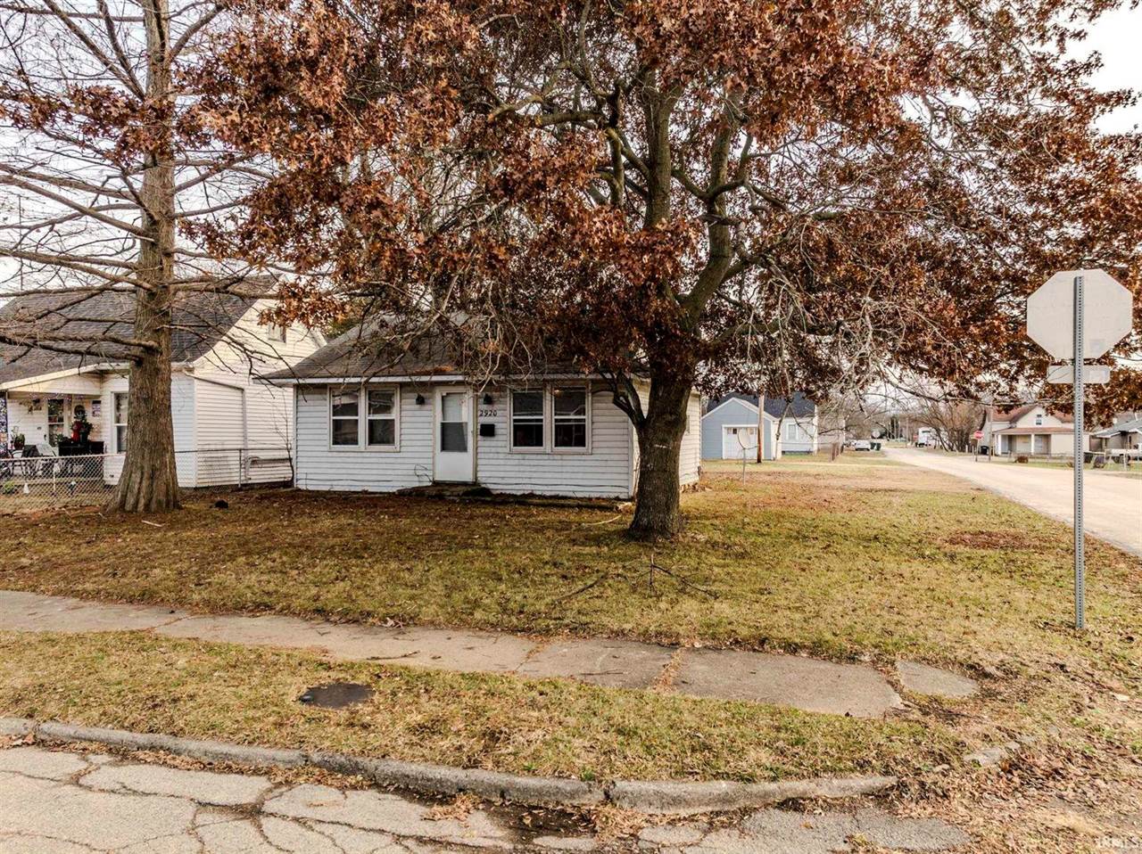 2920 S Vine Street, Muncie, IN 47302