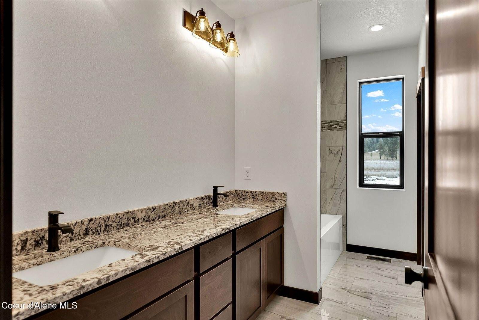 969 Flying Geese, Blanchard, ID 83804