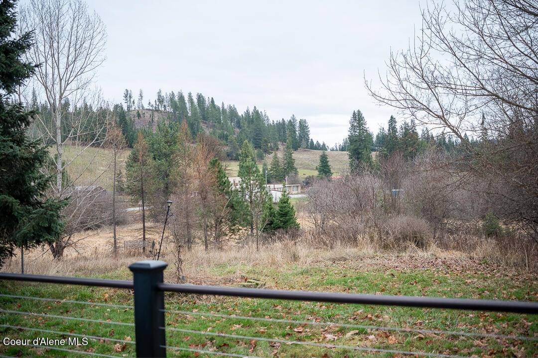 27232 East Schoolhouse Loop, Cataldo, ID 83810