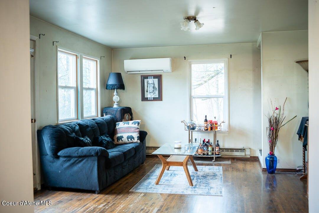 27232 East Schoolhouse Loop, Cataldo, ID 83810