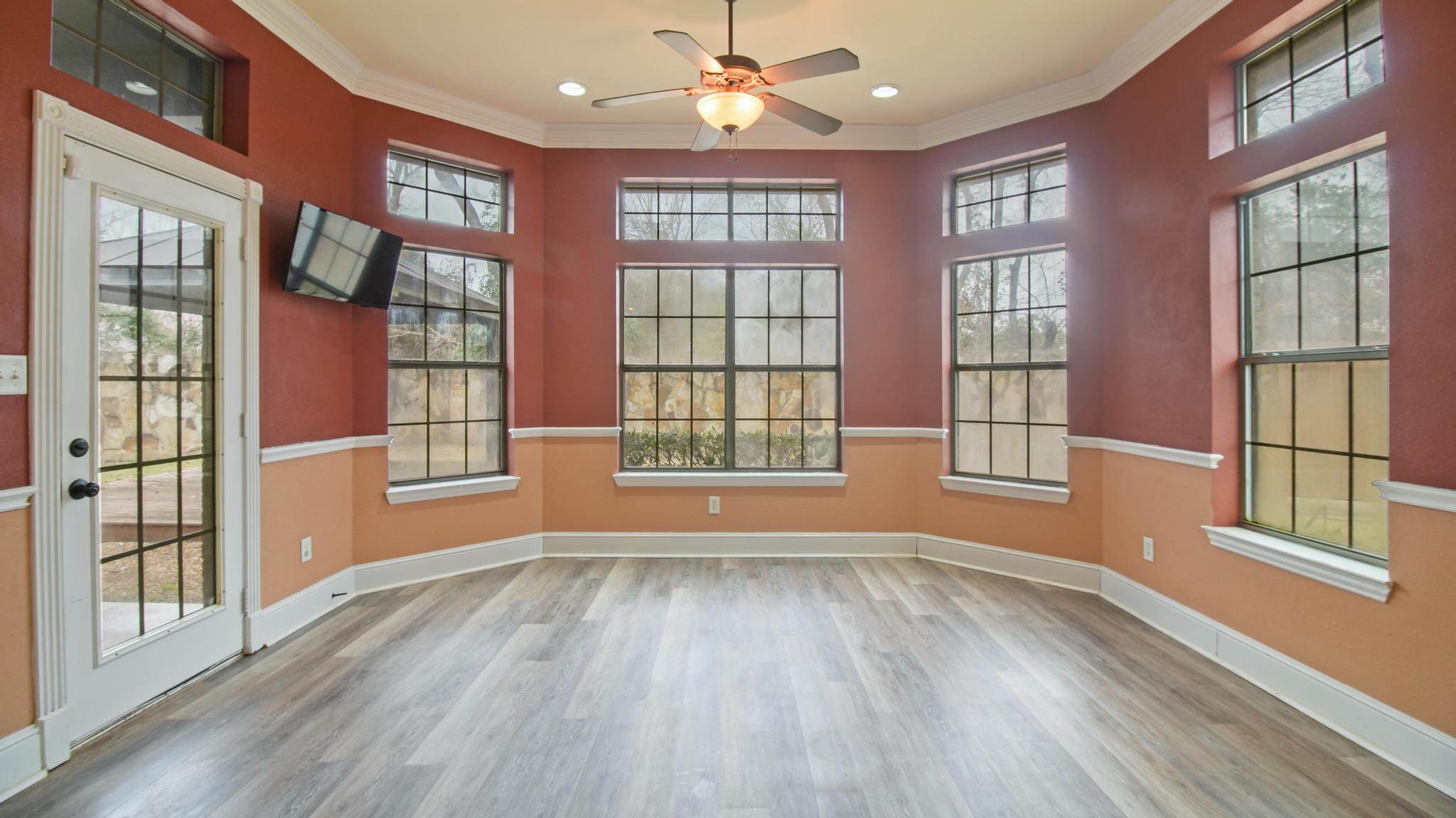 15360 Wagon Wheel Dr, Chandler, TX 75758