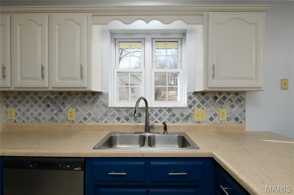 104 Bailey Renee Court, Waynesville, MO 65583