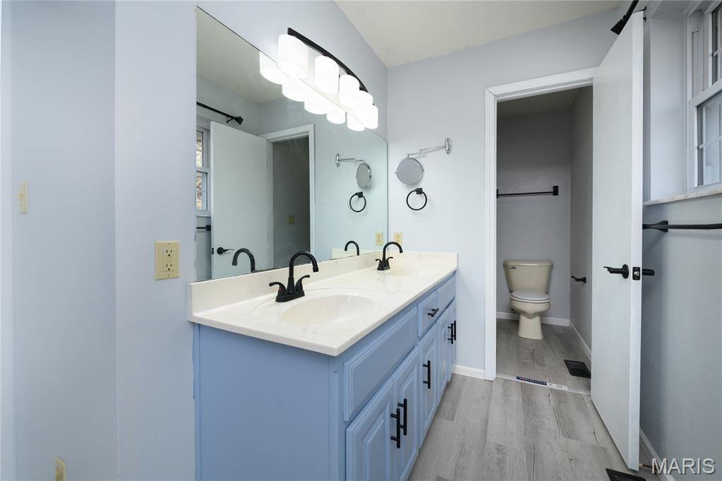 104 Bailey Renee Court, Waynesville, MO 65583