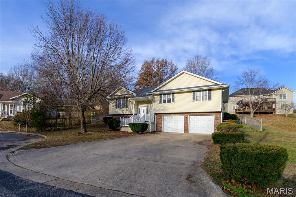 104 Bailey Renee Court, Waynesville, MO 65583