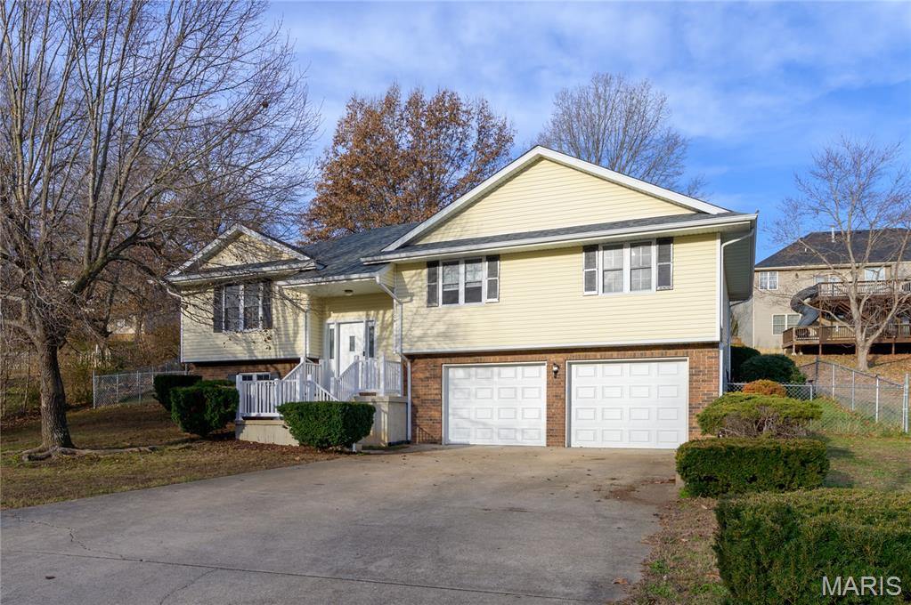 104 Bailey Renee Court, Waynesville, MO 65583