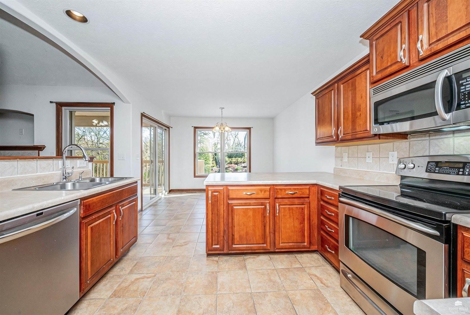 313 Caroline Court, Junction City, KS 66441
