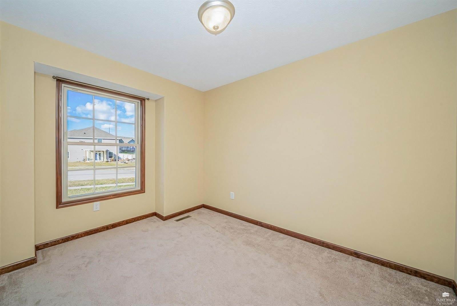 313 Caroline Court, Junction City, KS 66441