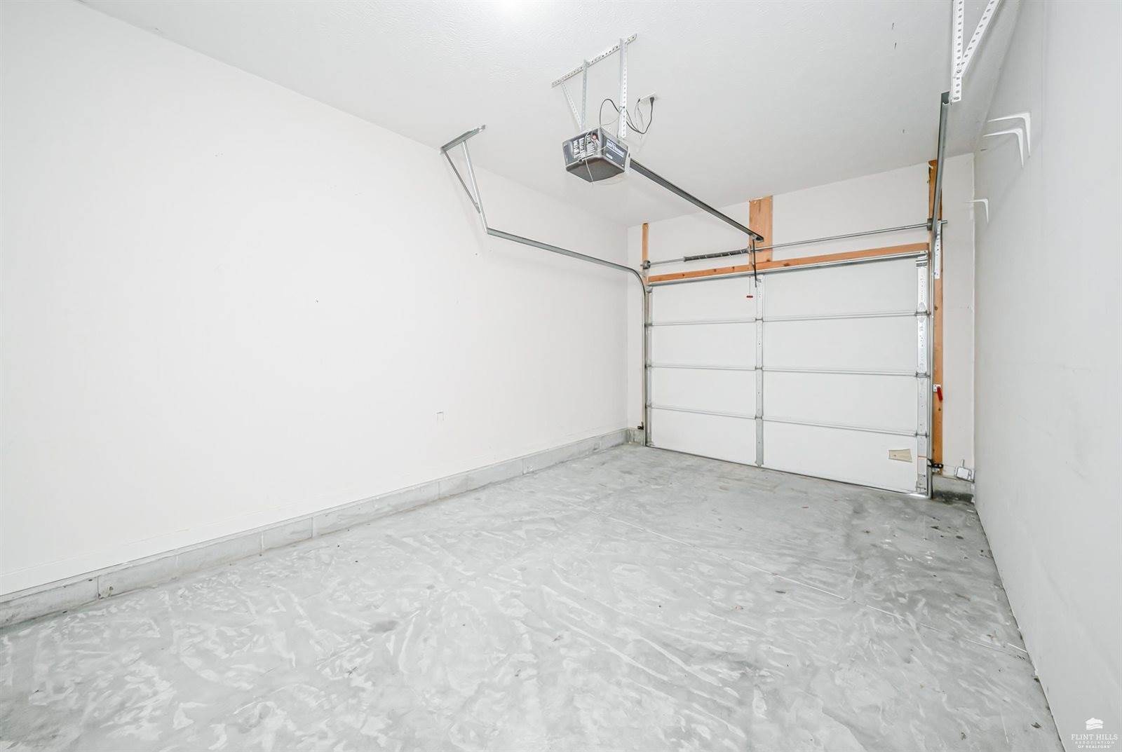 313 Caroline Court, Junction City, KS 66441