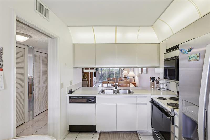 3503 Oaks Way 510, Pompano Beach, FL 33069