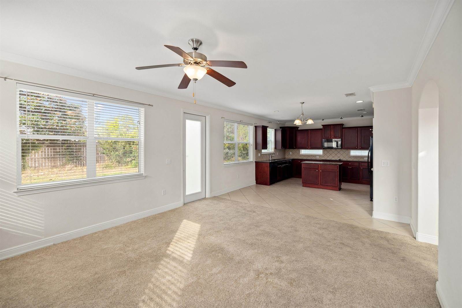 876 Solimar Way, Mary Esther, FL 32569