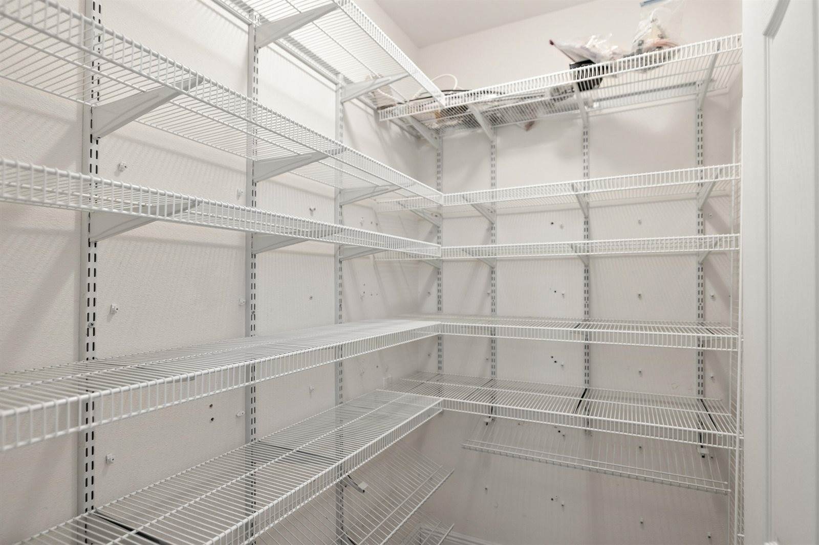 876 Solimar Way, Mary Esther, FL 32569