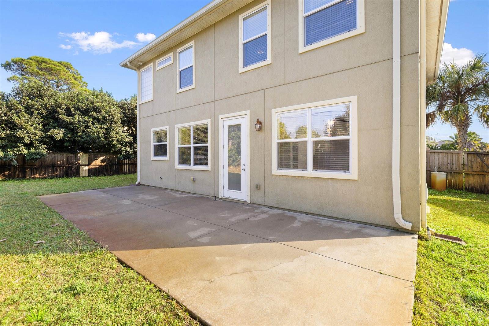 876 Solimar Way, Mary Esther, FL 32569