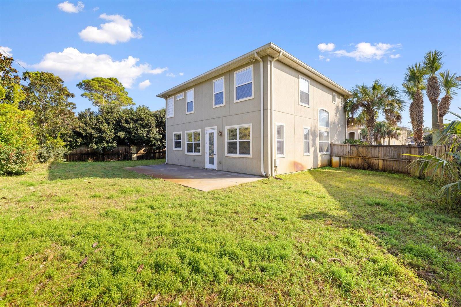 876 Solimar Way, Mary Esther, FL 32569